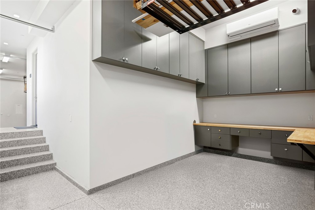 706 W Oceanfront