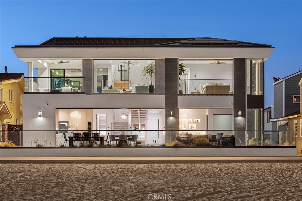 706 W Oceanfront