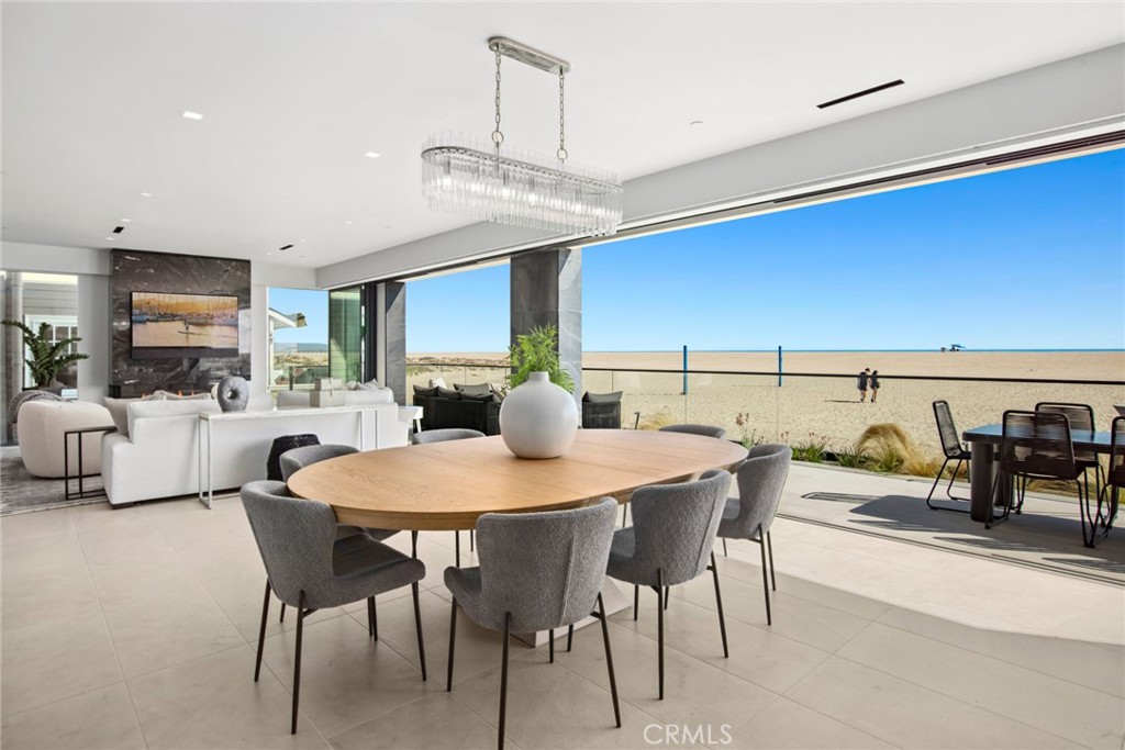 706 W Oceanfront
