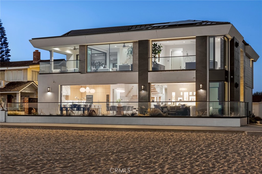 706 W Oceanfront