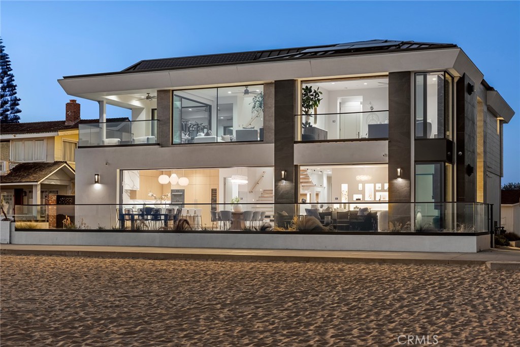 706 W Oceanfront