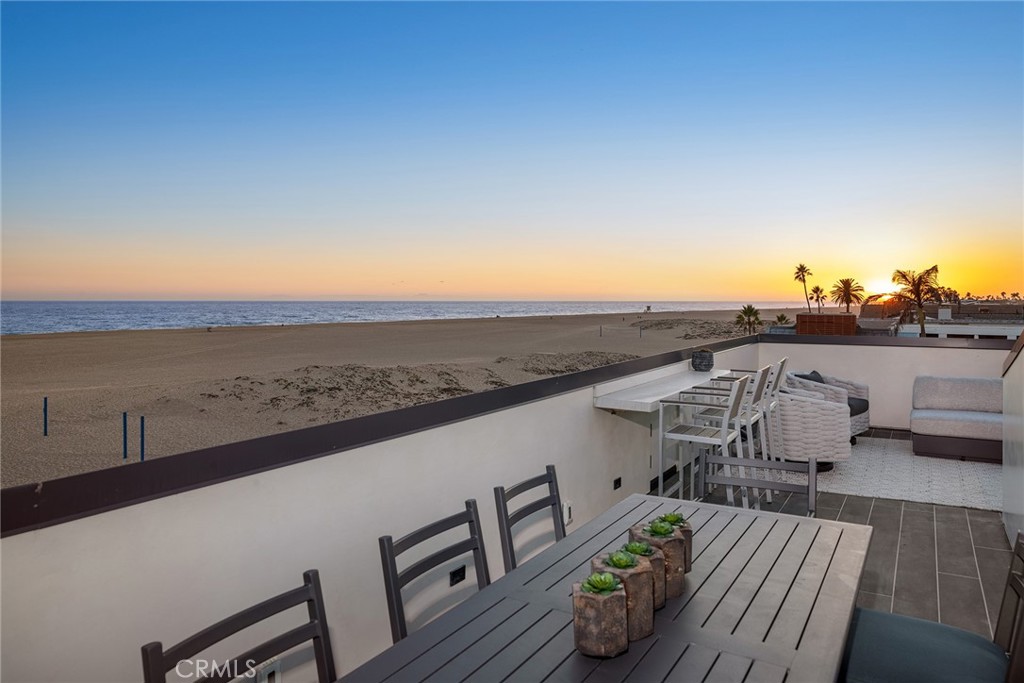 706 W Oceanfront