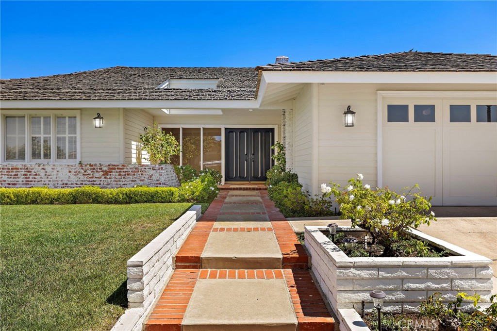 2612 Lighthouse Lane