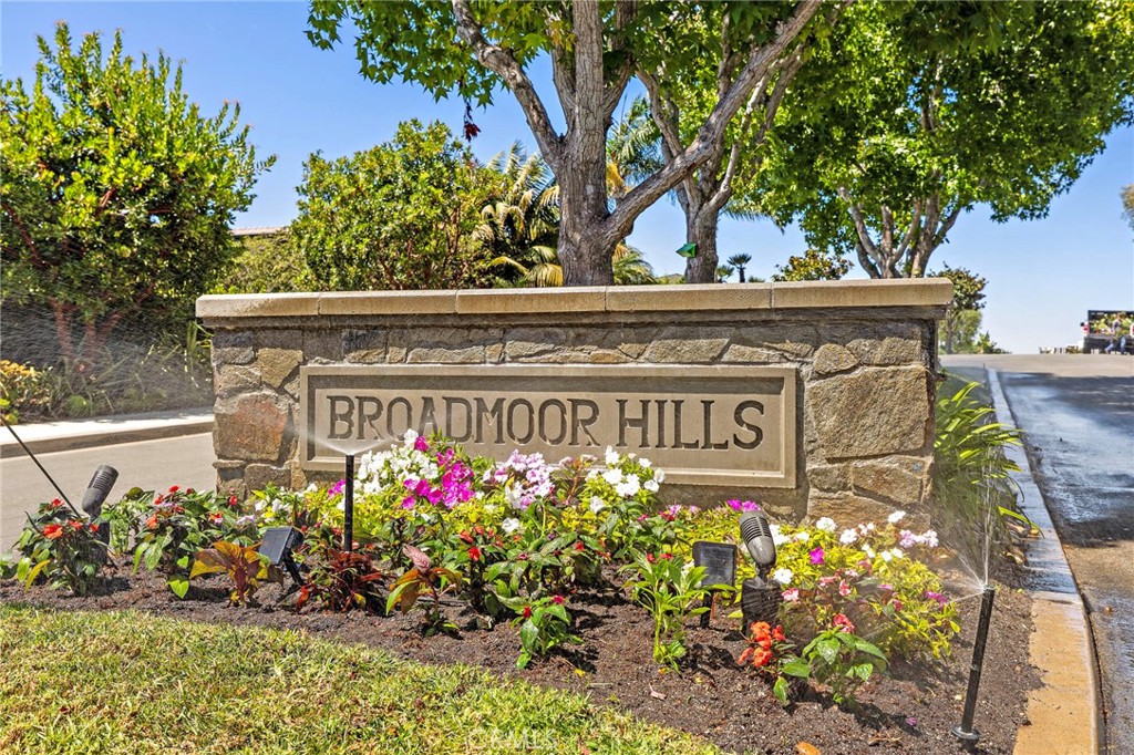 2612 Lighthouse Lane