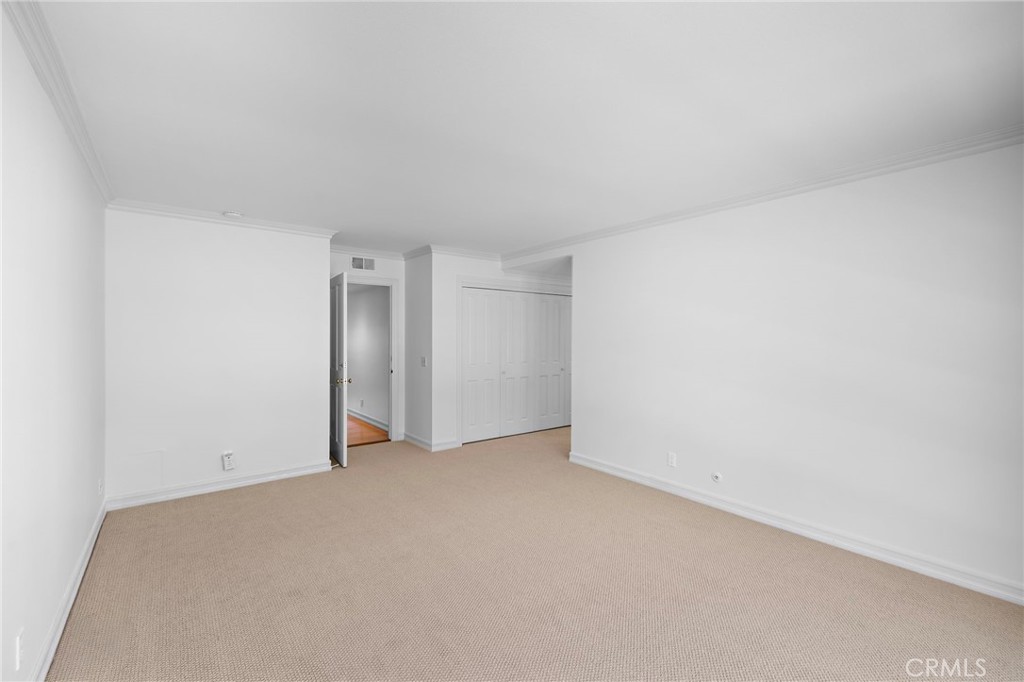 2612 Lighthouse Lane