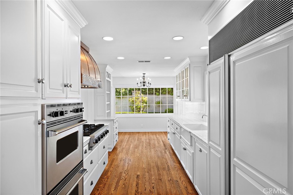 2612 Lighthouse Lane