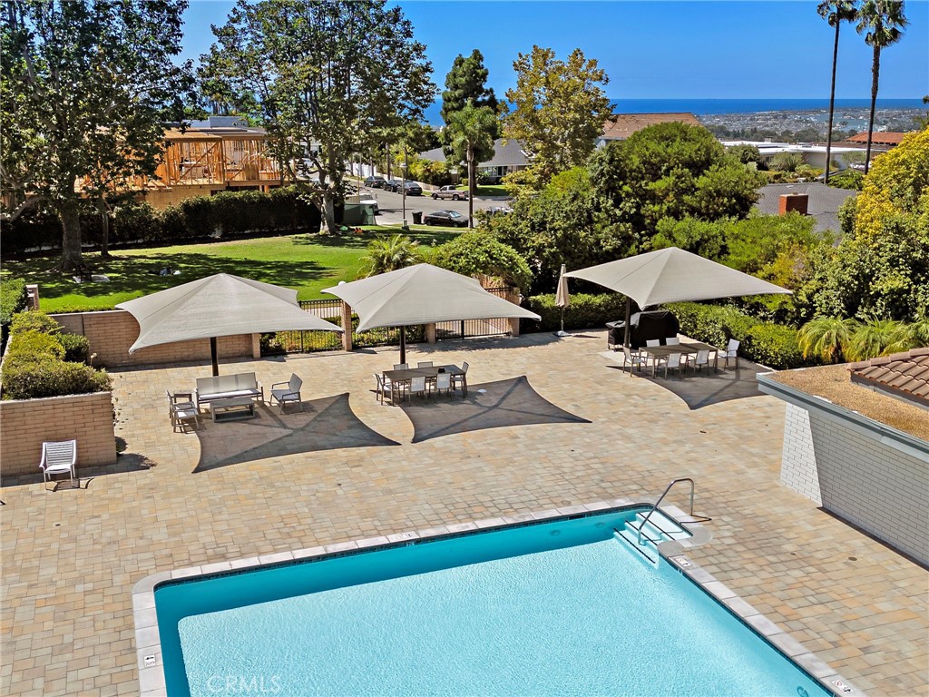 2612 Lighthouse Lane