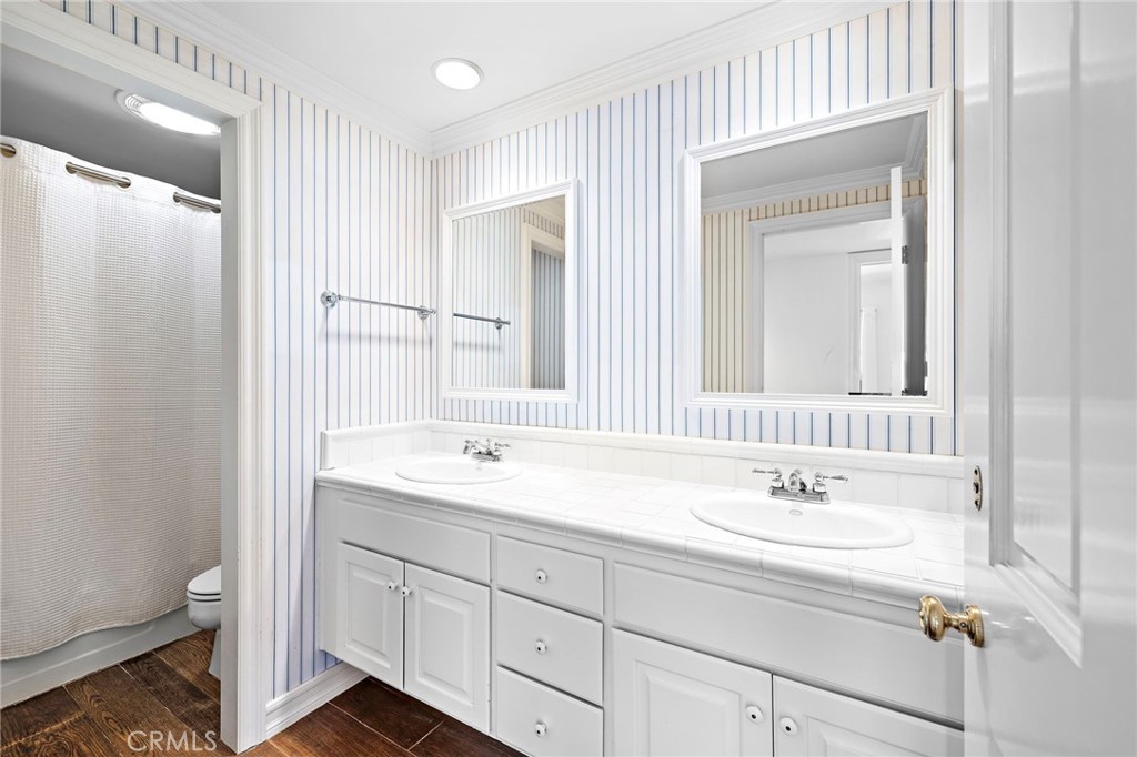 2612 Lighthouse Lane