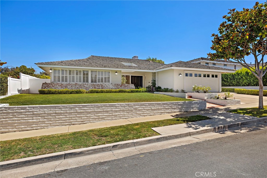 2612 Lighthouse Lane