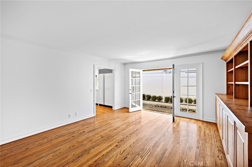 2612 Lighthouse Lane