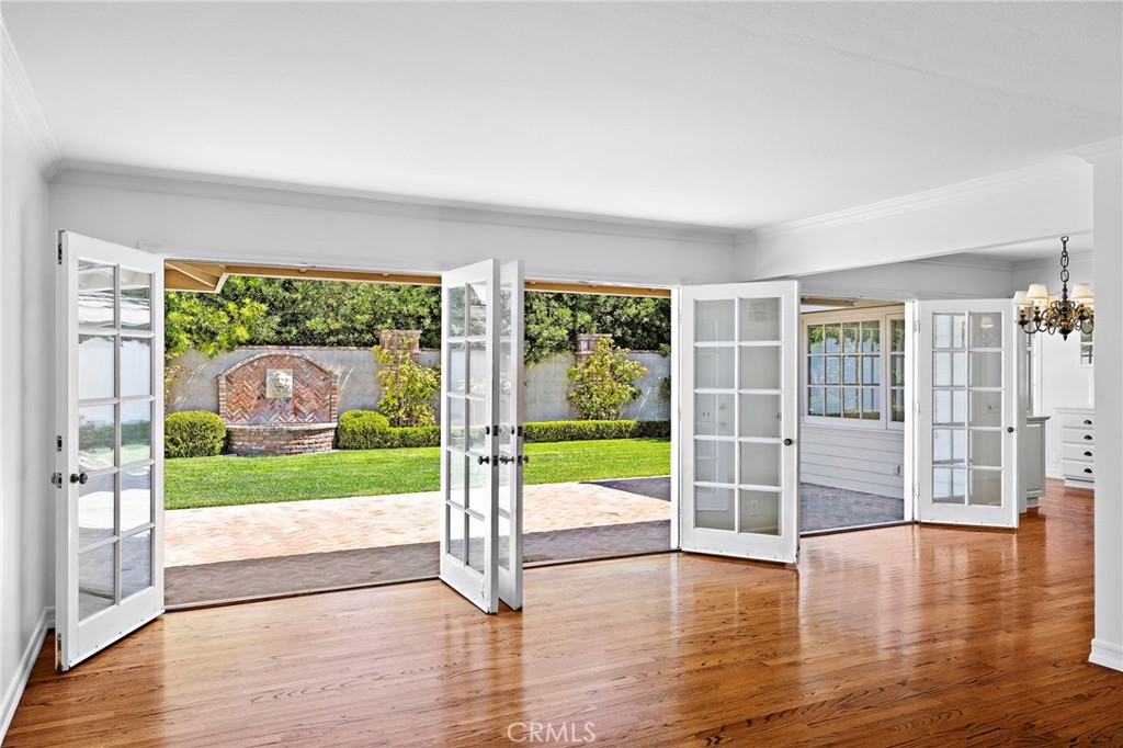 2612 Lighthouse Lane