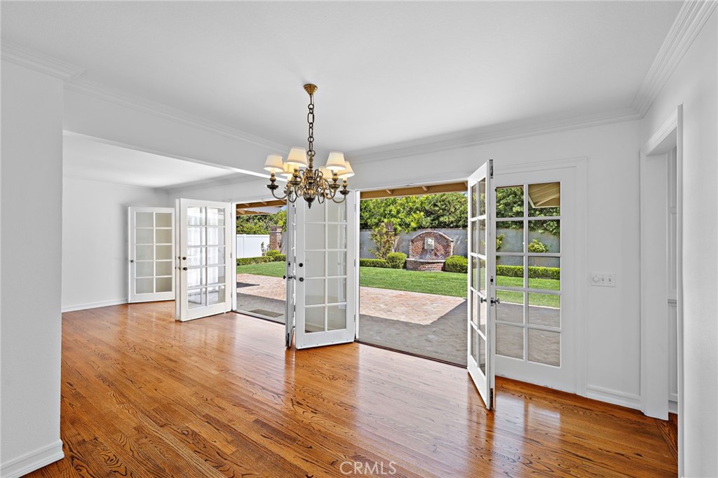 2612 Lighthouse Lane