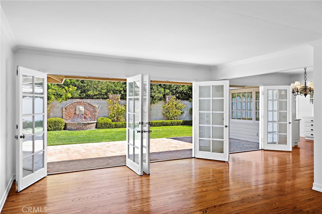 2612 Lighthouse Lane