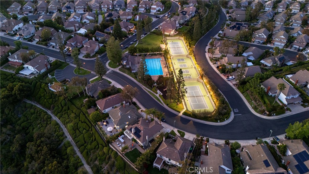 6307 E Rocking Horse Way