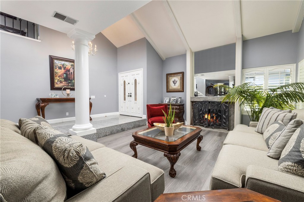 6307 E Rocking Horse Way