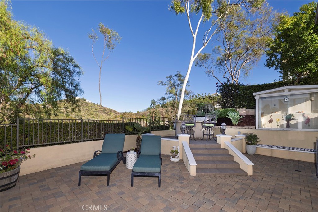 6307 E Rocking Horse Way