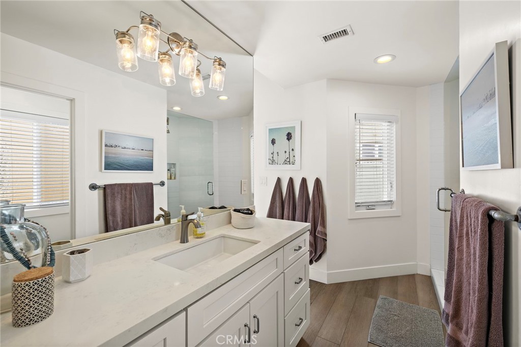 207 40th Street 2