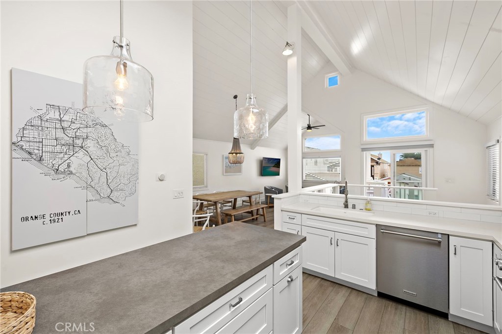 207 40th Street 2