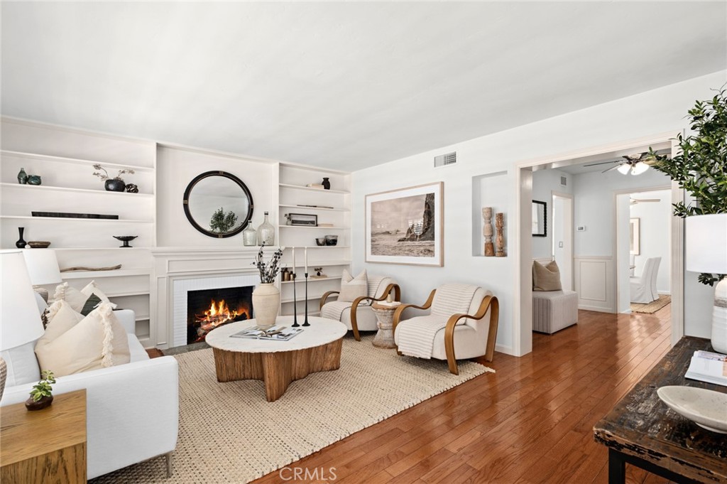 1537 E Ocean Boulevard