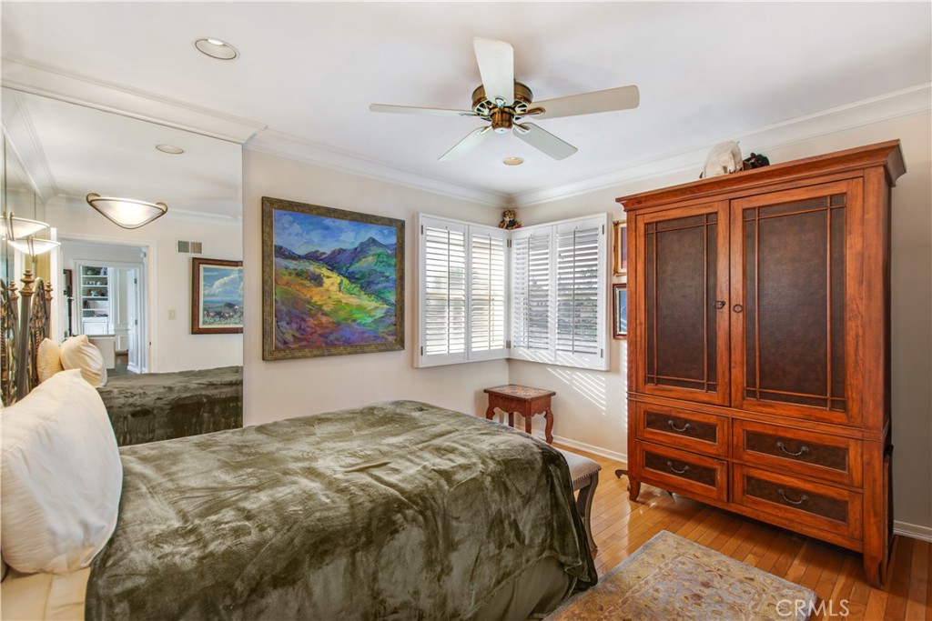 5585 E Corso Di Napoli