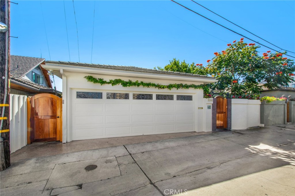 5585 E Corso Di Napoli