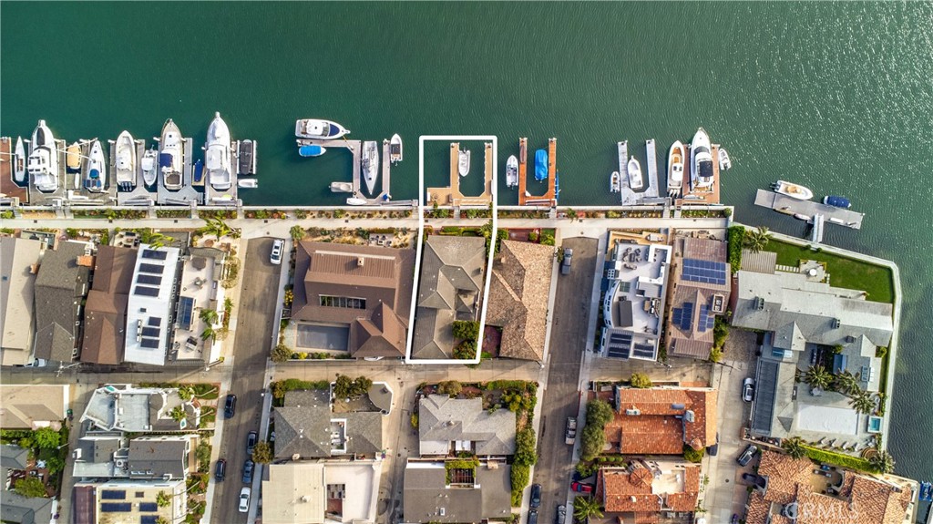 5585 E Corso Di Napoli