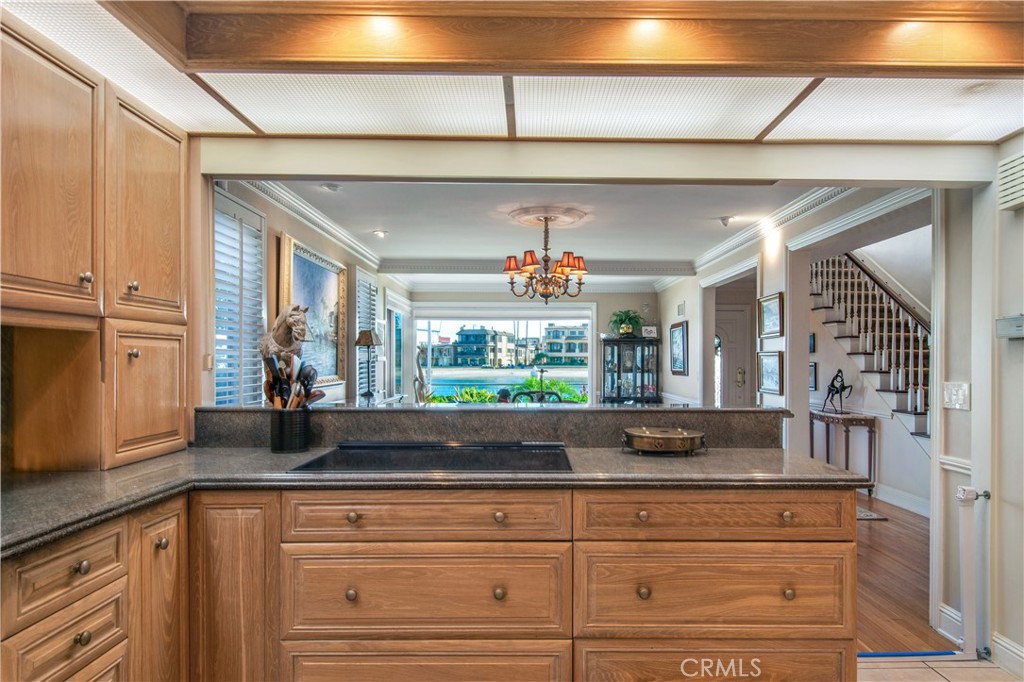 5585 E Corso Di Napoli