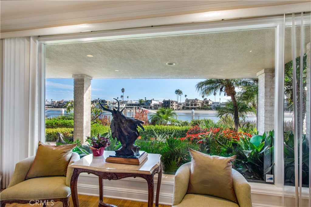 5585 E Corso Di Napoli