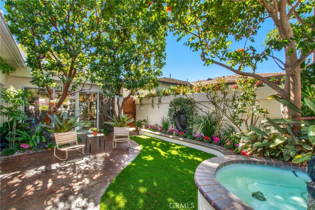 5585 E Corso Di Napoli