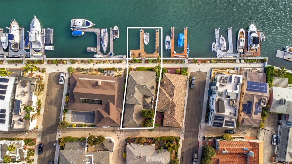 5585 E Corso Di Napoli