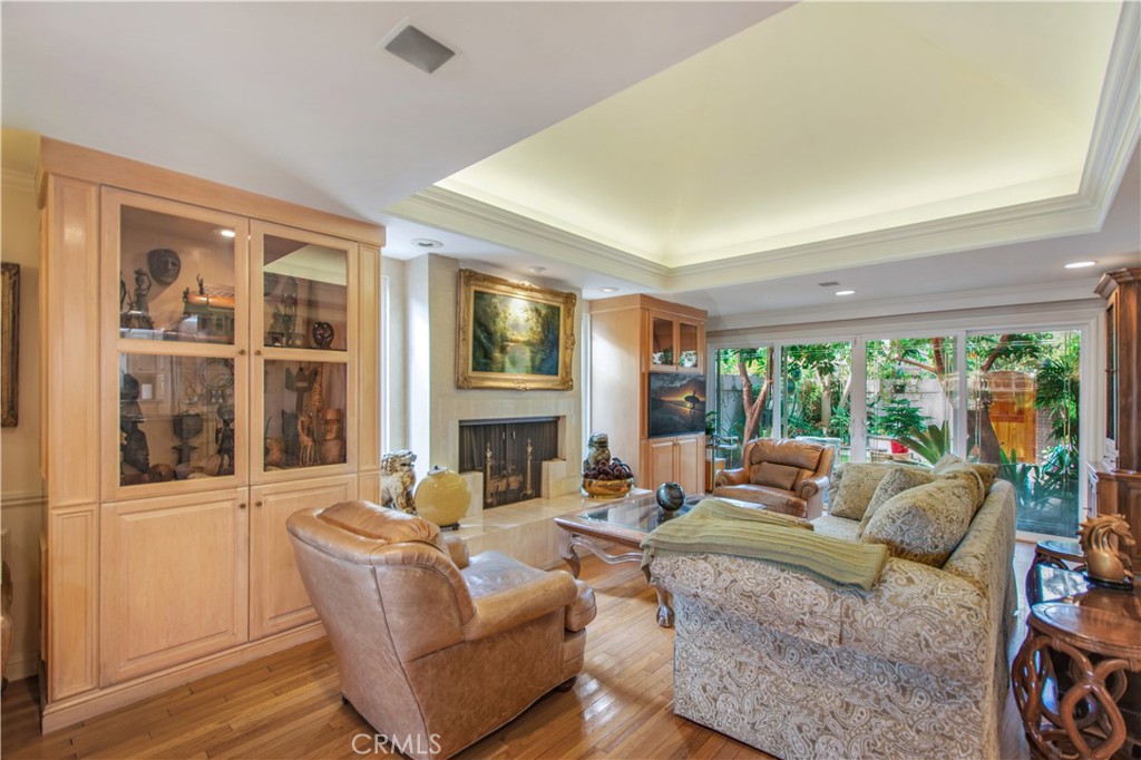 5585 E Corso Di Napoli