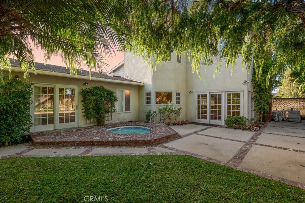 1812 Highland Drive