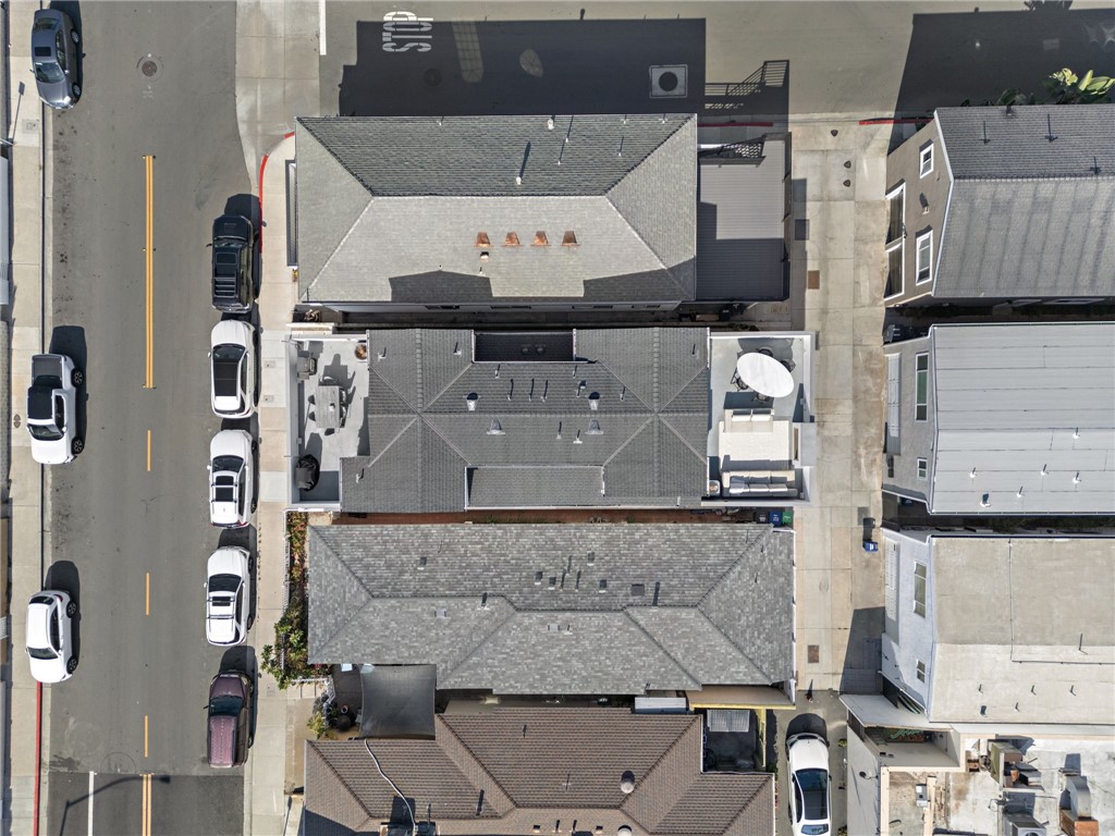 210 1/2 Orange Street