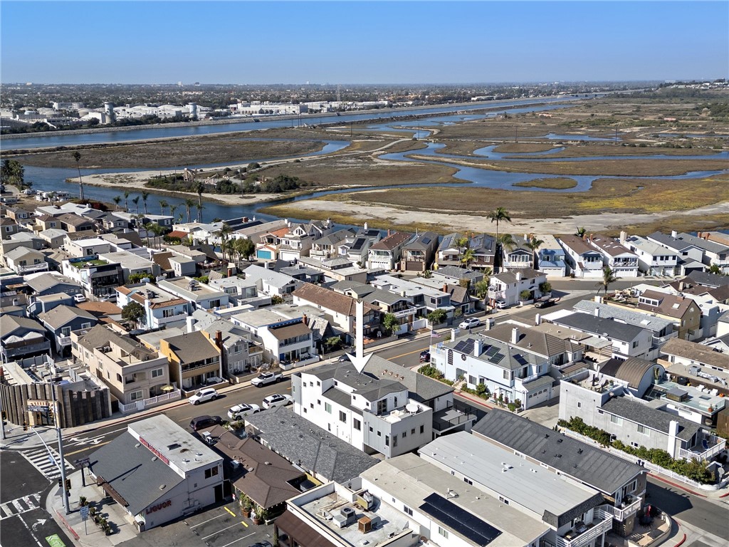 210 1/2 Orange Street