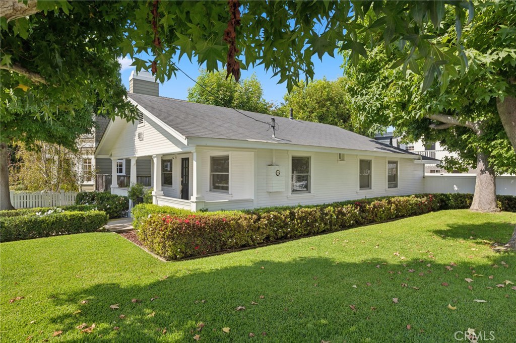 465 Santa Ana Avenue