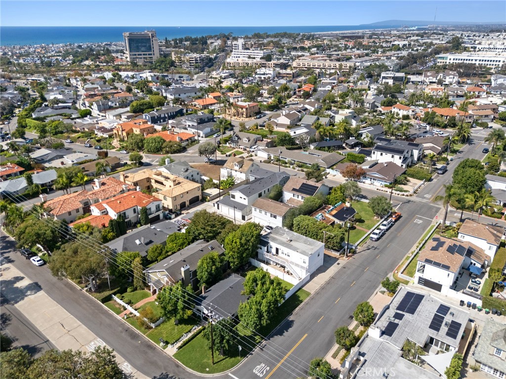 465 Santa Ana Avenue