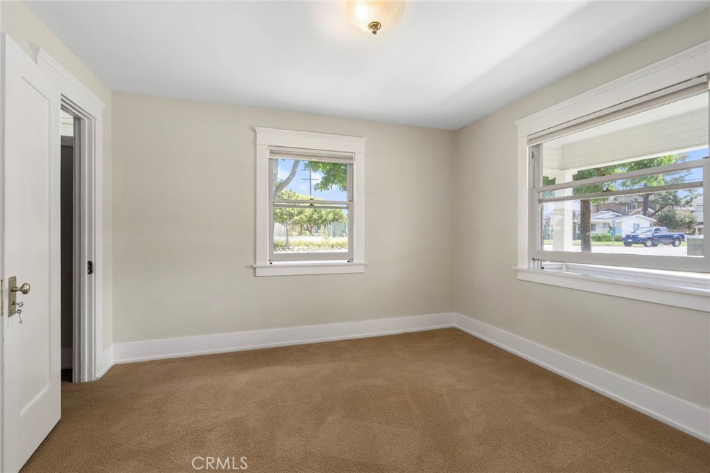 465 Santa Ana Avenue