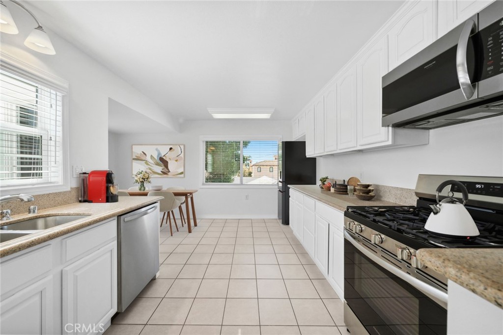 465 Santa Ana Avenue