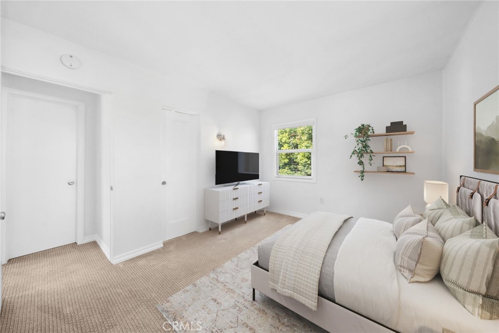 465 Santa Ana Avenue