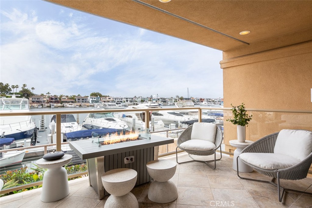 621 Lido Park B1