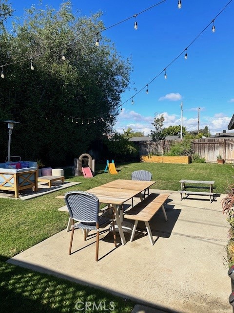 2925 Chestnut Avenue