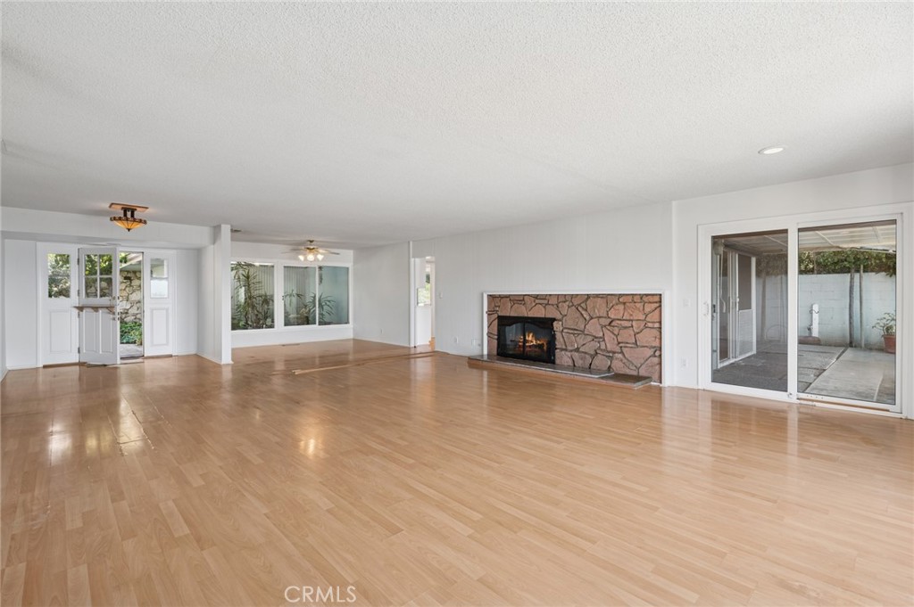 1727 Galatea Terrace