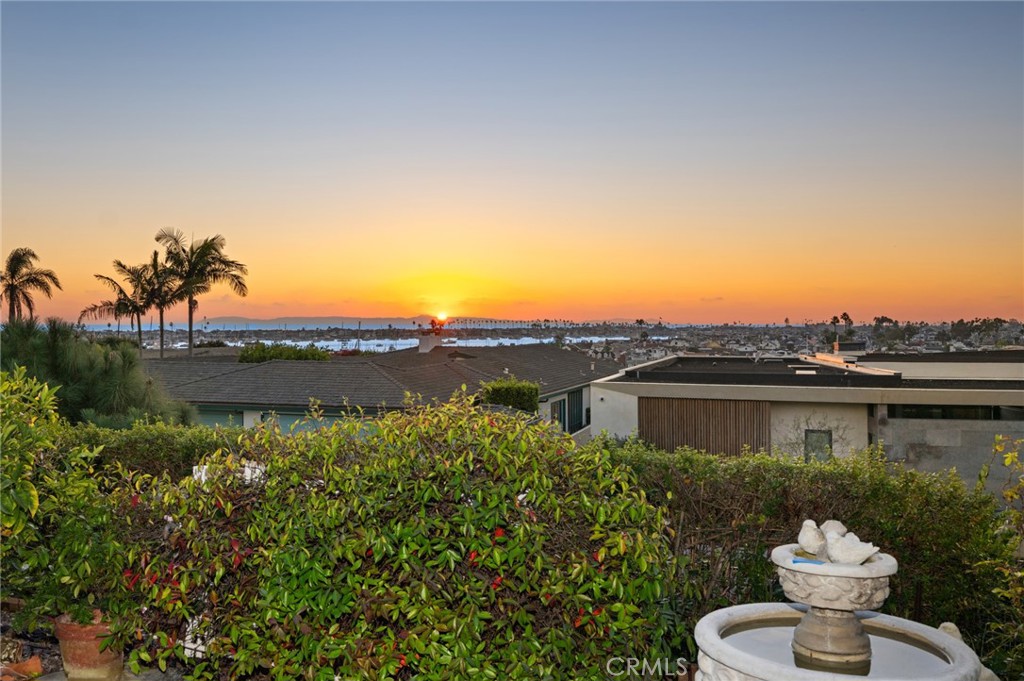 1727 Galatea Terrace