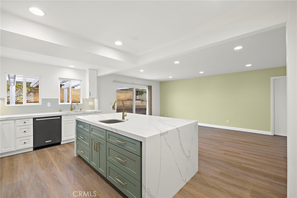 20152 Redlands Drive