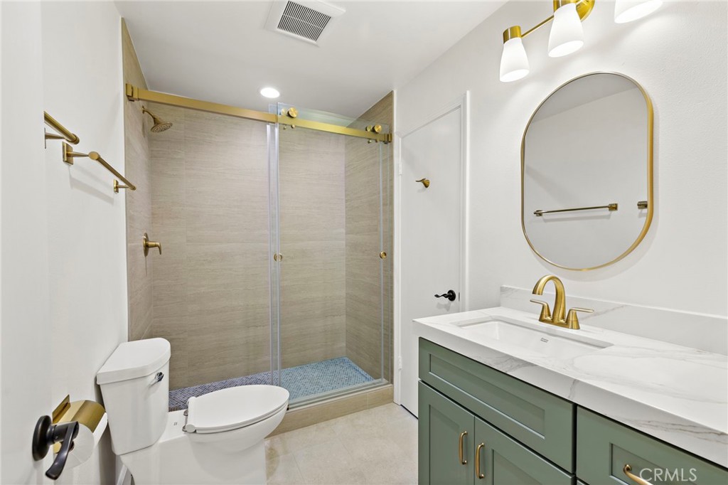 20152 Redlands Drive