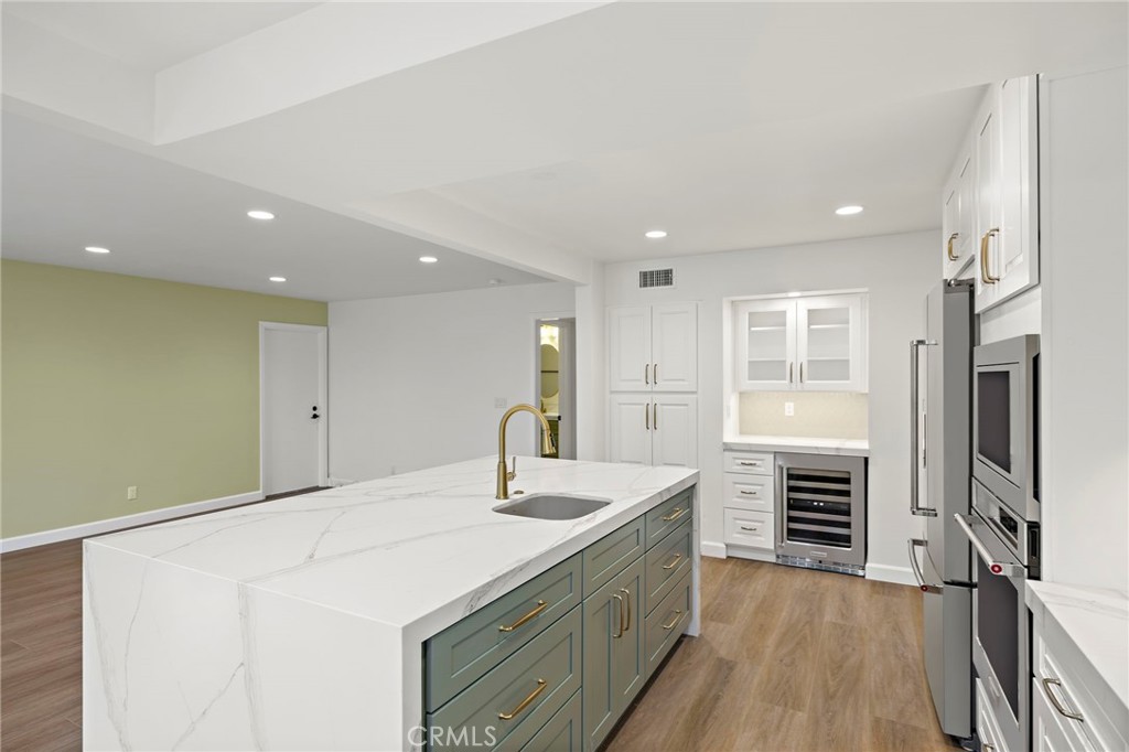 20152 Redlands Drive