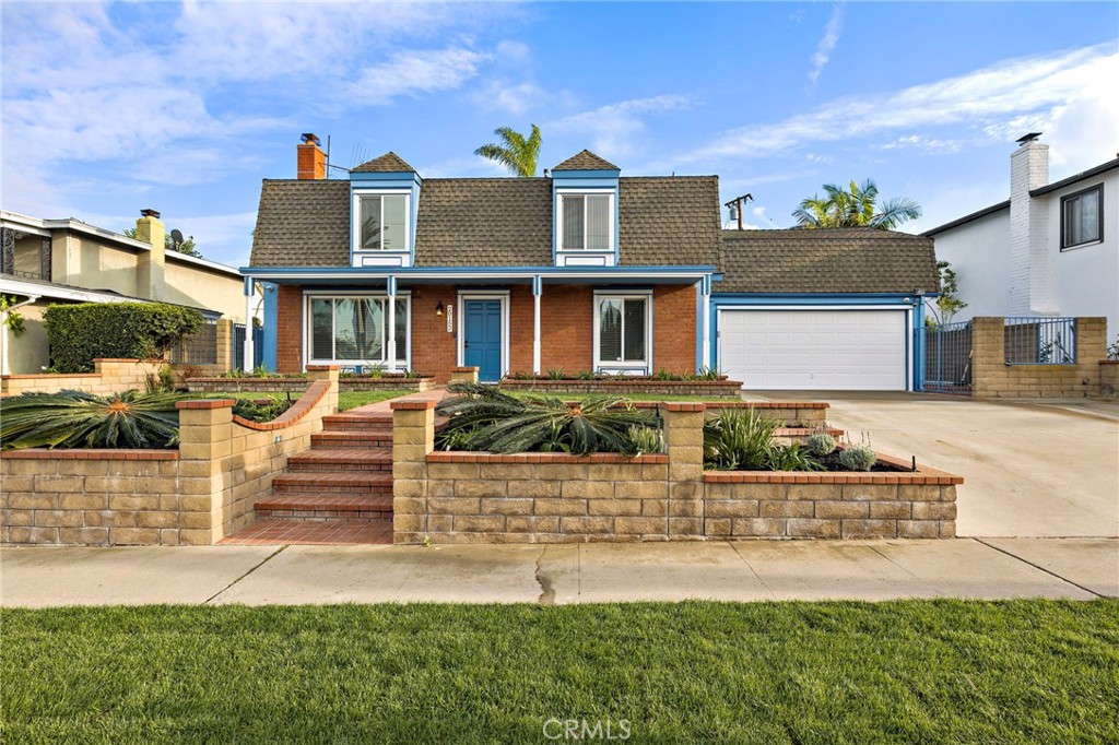 20152 Redlands Drive