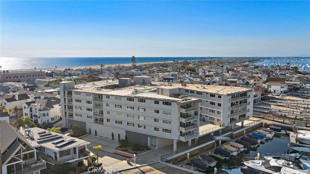 310 Fernando Street 303