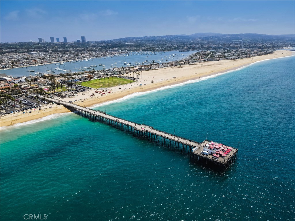 310 Fernando Street 303