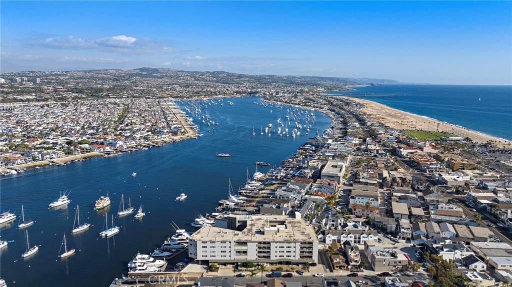 310 Fernando Street 303